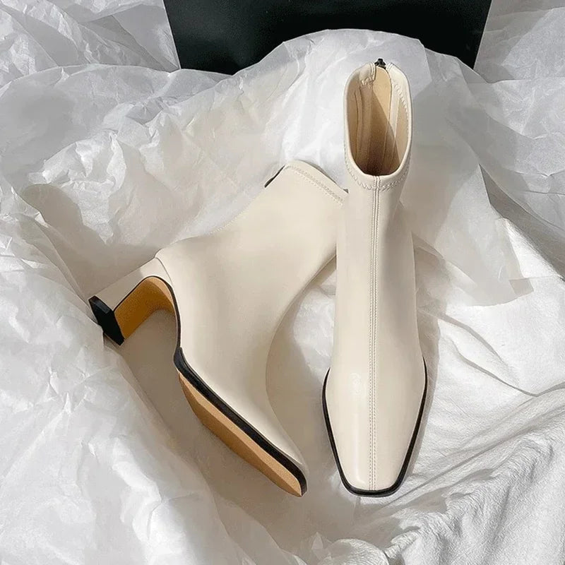 Éloria  Sculpted Ankle Boots